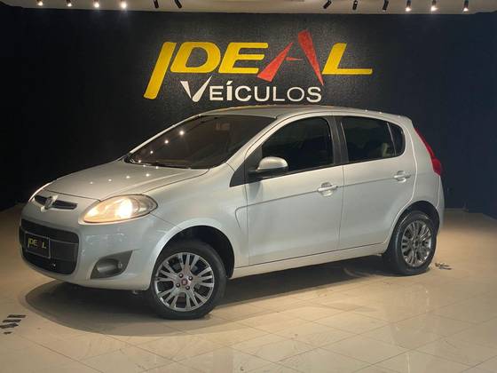 FIAT PALIO 1.6 MPI ESSENCE 16V FLEX 4P MANUAL FIAT PALIO 1.6 MPI ESSENCE 16V FLEX 4P MANUAL